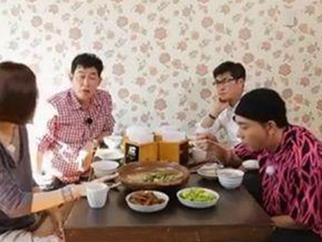 '폼나게 먹자' 첫방, 4MC의 진심 "사라질 삭힌김치 불러줘"(ft.아이유)