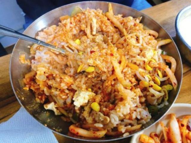 [아재의 식당] 2 그때 그때 만들어주는 냄비밥에 비벼먹는 청국장 '광주식당'