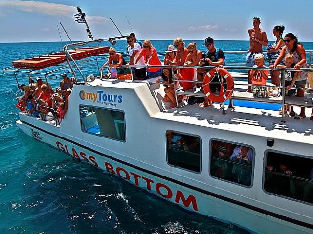 [그리스 섬 Top10] 9. 크루즈 여행 – 환상의 세계로 들어가기