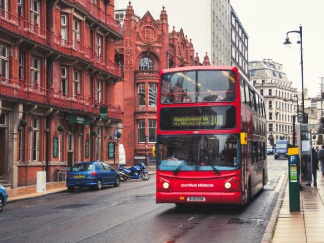 [커피찌꺼기의 외침, 친환경③]‘바이오연료’ 활용…영국 버스는 커피찌꺼기로 달린다