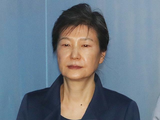 박근혜 오늘밤 구속만료·기결수 전환…석방되진 않아