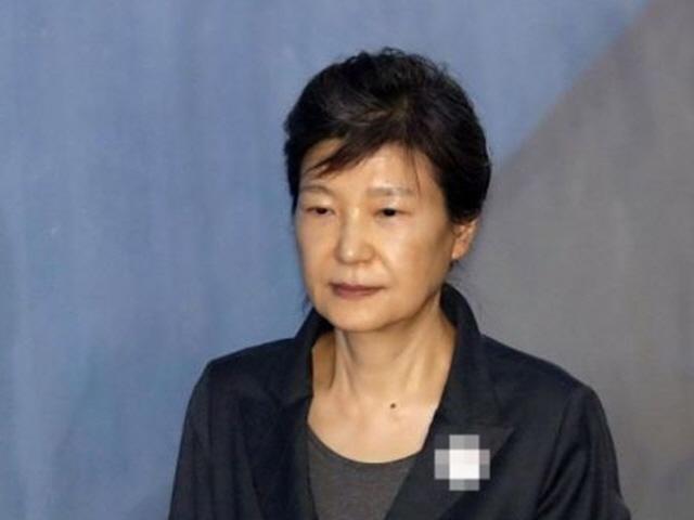 박근혜, 형집행정지 신청 '불허'…"수형생활 어려운 건강상태 아냐"