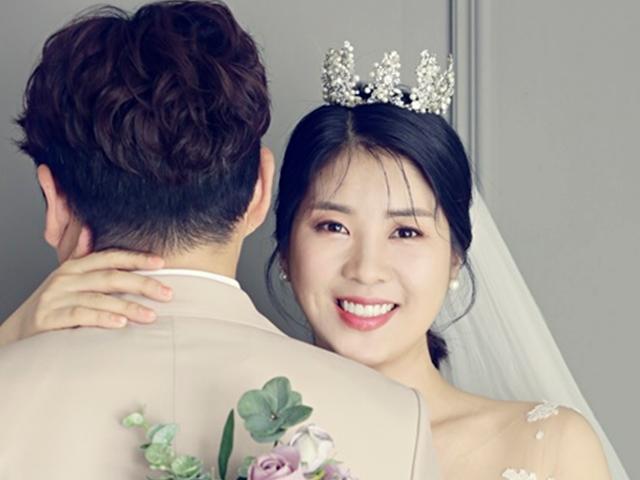 <strong>강유미</strong>, 웨딩화보 통해 예비신랑 공개..8월 3일 결혼
