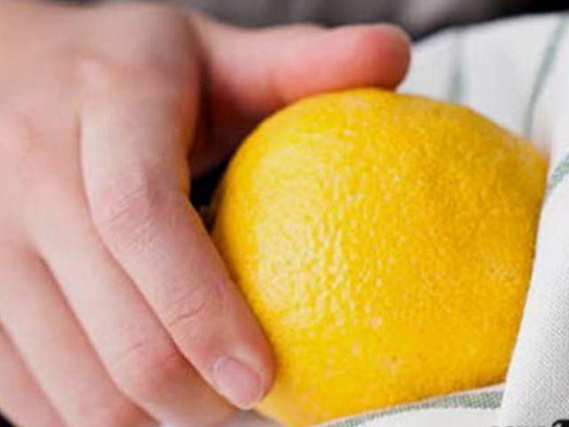 이젠 버리지 마세요…레몬 껍질 알찬 활용법