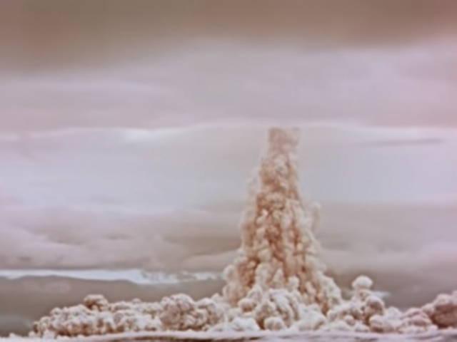 1000㎞ 밖 <strong>유리창</strong> 쨍그랑…60년 만에 공개된 러시아 '수소폭탄' 영상