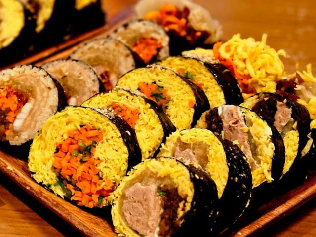 화려해도, 단출해도 모든 김밥은 ‘추억의 맛’을 낸다