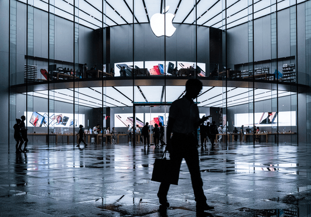 모바일 OLED의 역사, 그리고 <strong>Apple</strong>의 OLED 확대 적용으로 보는 투자 아이디어 #1