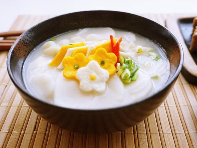 초간단 <strong>떡국</strong> 끓이기