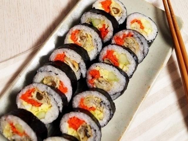 제철굴활용~ 색다른 굴김밥