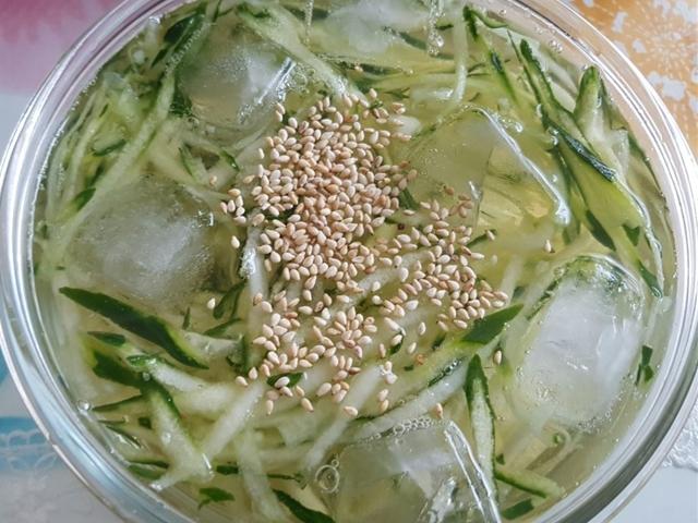 6.1.4.6만 기억해! 맛있고 시원한 <strong>오이냉국</strong>