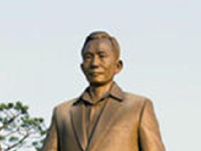 박정희 우표가 끝이 아니다, 200억 박정희 유물관이 온다
