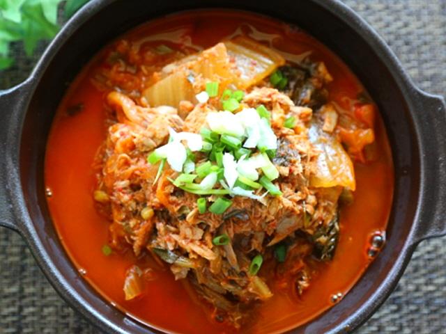 백종원 <strong>참치</strong><strong>김치찌개</strong> 끓이는법!