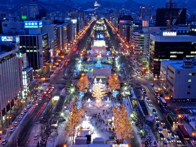 <strong>겨울</strong> 왕국 삿포로에서 즐기는 눈 <strong>축제</strong>