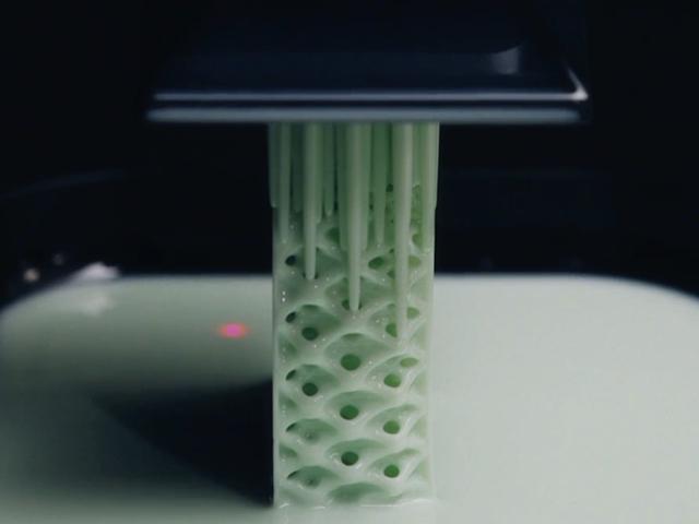 아디다스와 Carbon이 함께 만든 <strong>3D</strong> <strong>프린팅</strong> 신발 – Futurecraft 4D
