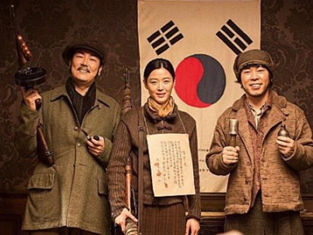 알려줘야지, 우린 계속 싸우고 있다고