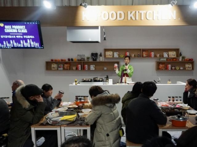 “세상에서 가장 쫄깃한 케이크, 평창에서 맛봤네요”
