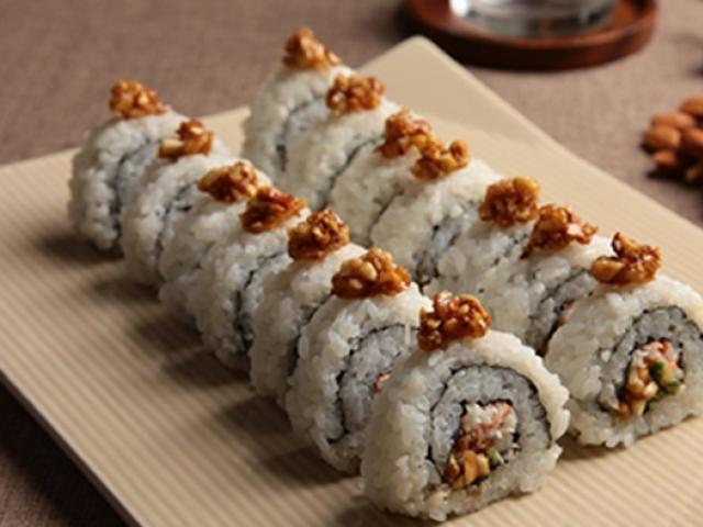 <strong>봄철</strong> 나들이용 푸드엔 ‘견과류롤’