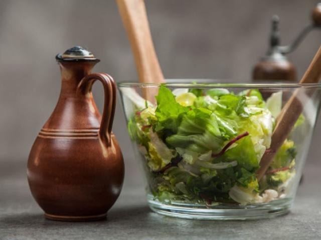 건강 <strong>샐러드</strong>를 망치는 것들