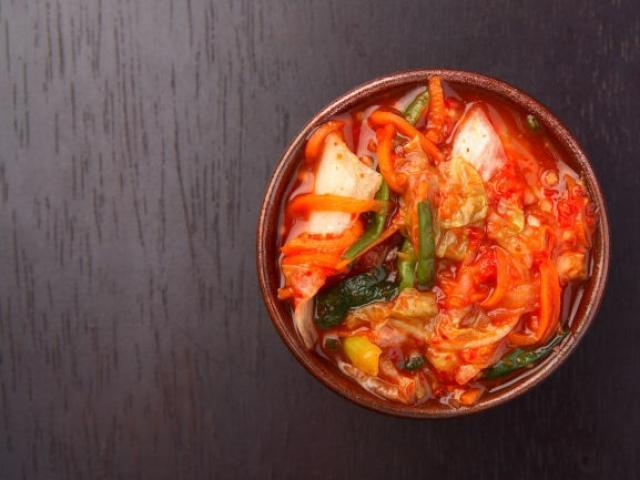 간수 뺀 천일염으로 담근 <strong>김치</strong>, 다이어트에도 좋다.