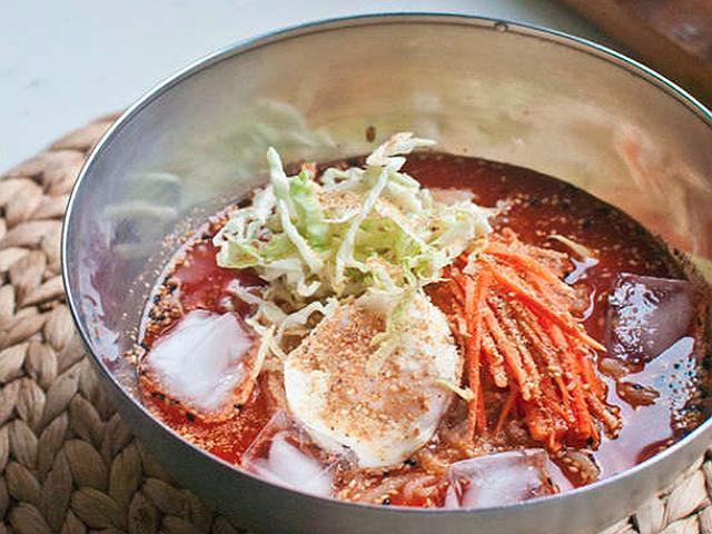 새콤달콤! 물<strong>쫄면</strong>