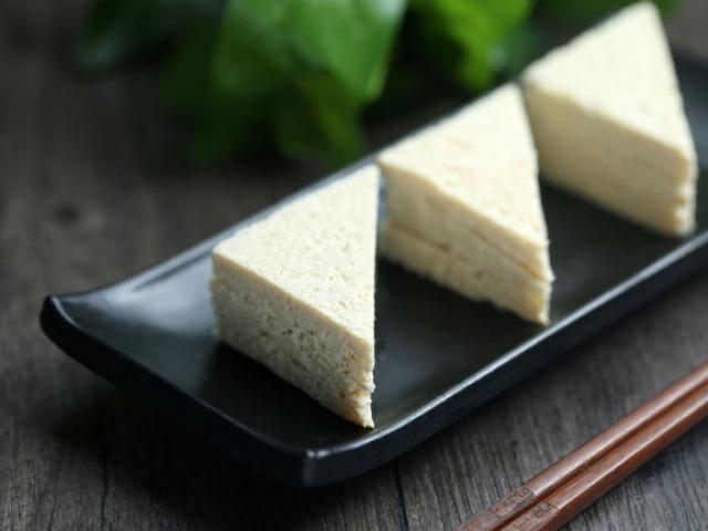 고기대용으로 좋은 ‘<strong>얼린</strong> <strong>두부</strong>’, 맛도 업그레이드