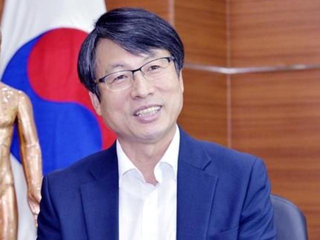 인공지능(AI) 한의사에 정밀진단까지…한의학 <strong>과학</strong>화 나섰다