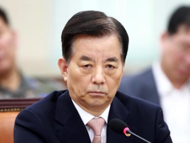 한민구 전 국방부장관 출국금지…내란음모 혐의 적용