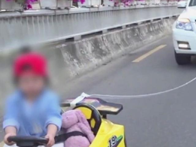아이에게 '해로운 장면' 연출한 유튜버 부모…"<strong>아동 학대</strong>"