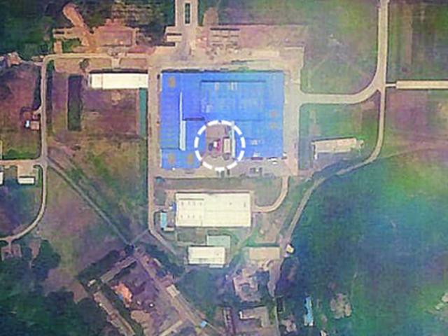 "北, 평양 인근서 신형 ICBM 계속 만들고 있다"