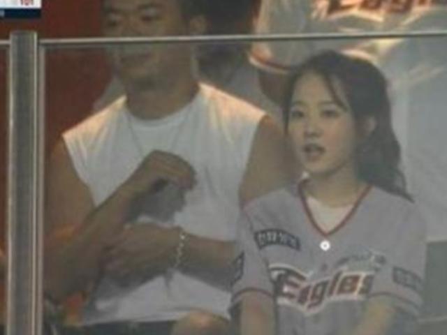 <strong>박보영</strong>·김태균, 새삼 화제 된 머리 크기 비교