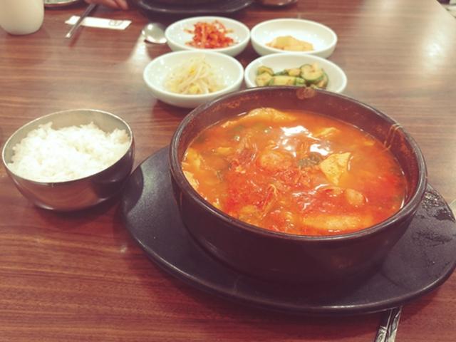 군대식 <strong>순두부찌개</strong>가 이렇게 맛있을 줄이야
