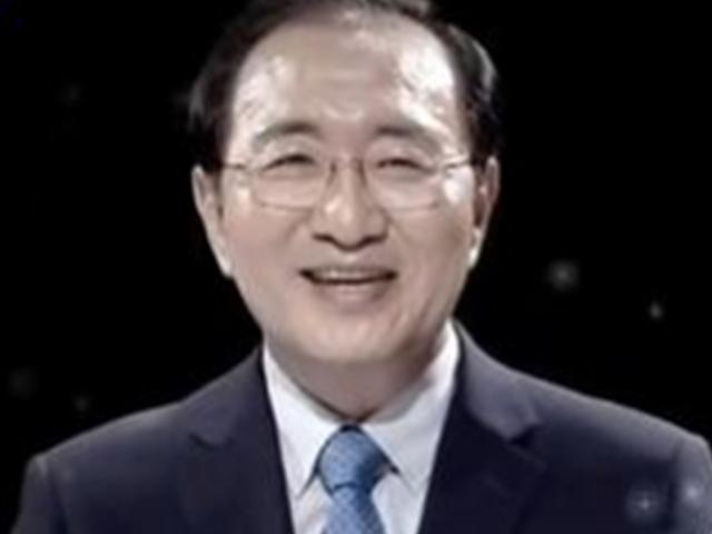 故 노회찬 떠난 '썰전', 4주만에 방송 재개..이철희 합류