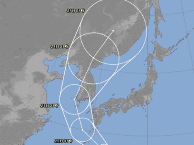 일본<strong>기상청</strong>도 “태풍 솔릭 경로 한반도 관통”…초긴장