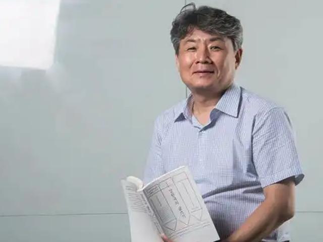 강원국 “말글로 존재 드러내야 성장… 여러분, 관종이 되세요”