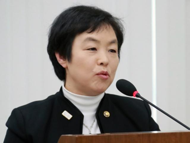 통계는 죄가 없다? "마사지 말라" vs "<strong>착시</strong>현상일 뿐"