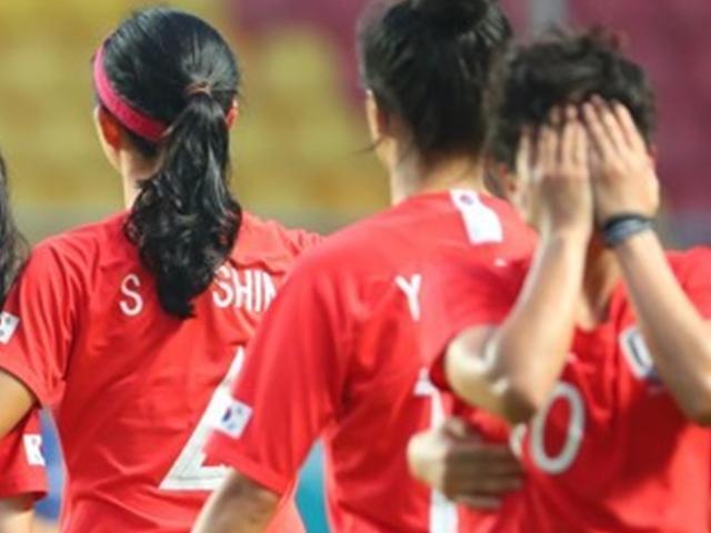 동점골 이민아 "선수들 속상해해"…태극 낭자들 울면서 퇴장