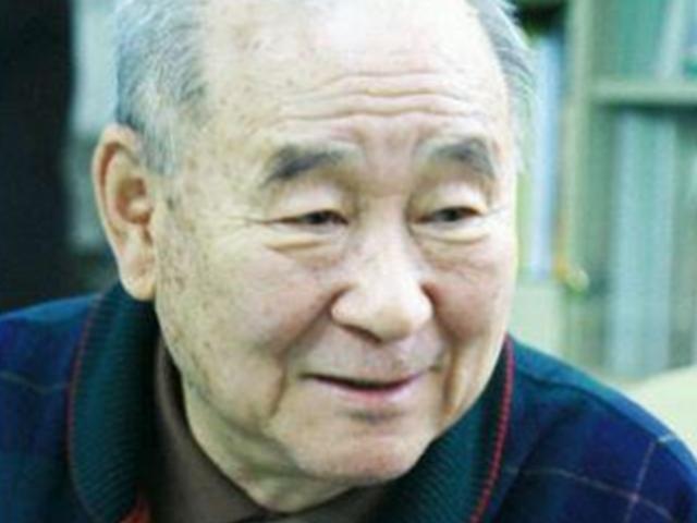 원로배우 <strong>김인태</strong>, 88세 일기로 별세…아내 배우 백수련 "심성 고왔던 사람, 오래 버텨줬다"