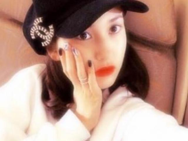 <strong>전소미</strong>, JYP 계약해지 이후 근황 공개.."청초한 비주얼"