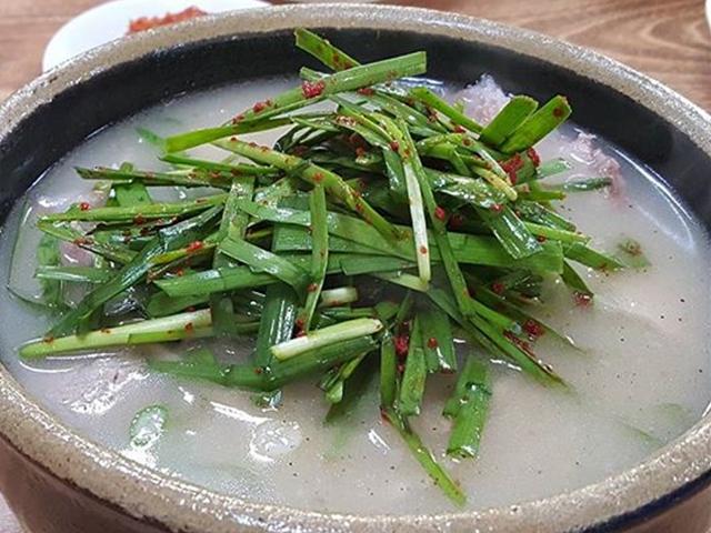 부산 시민이 가장 좋아하는 인생 돼지국밥
