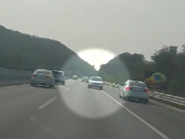 "정말 아찔한 상황"…영동고속도로에서 후진으로 8km 달린 운전자