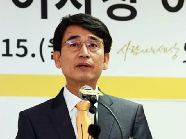 "유시민 정치 안한다? 10년 전 문재인 대통령 모습"