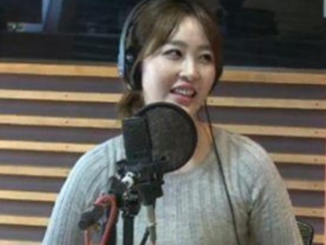 '두시의 데이트' 신아영 "<strong>프리랜서</strong> 되고 한 달 만에 연봉 만큼 벌기도"