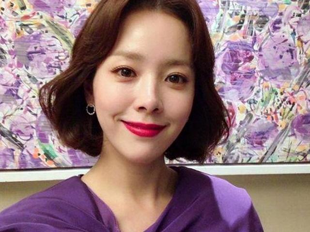 런던 영화제 휩쓴 한지민, 명불허전 미모+감동의 영어 수상소감