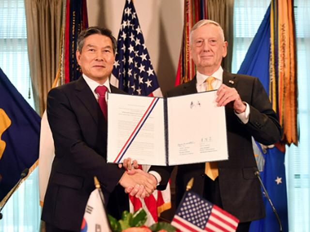 한-미 국방 “전작권 전환 뒤에도 <strong>주한미군</strong>·연합사 유지”