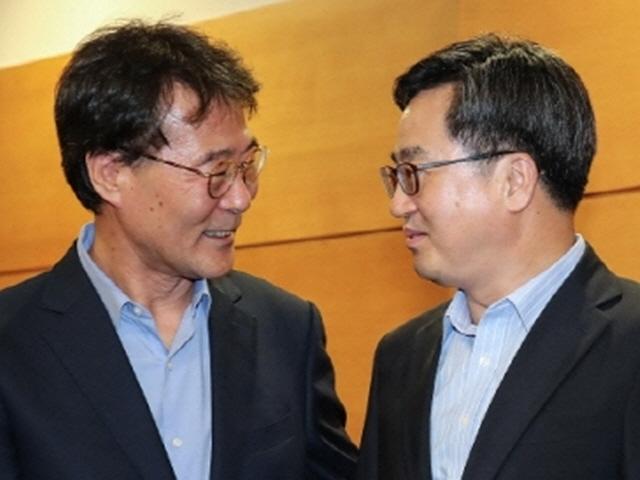靑, 오늘(9일) 김동연 부총리 경질…<strong>장하성</strong> 동시교체 ‘가닥’