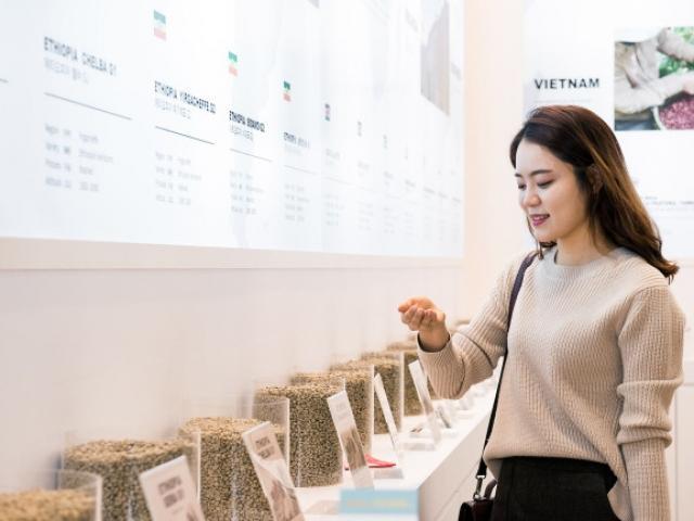 스폐셜티 물결, ‘<strong>로스팅</strong> 시대’를 이끈다…‘서울카페쇼’에서 만난 로스터