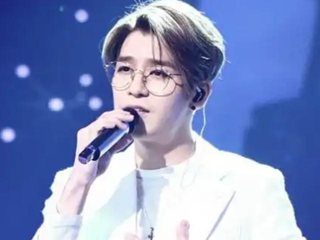 <strong>강성훈</strong>, 팬들에게 사기·횡령 혐의로 피소