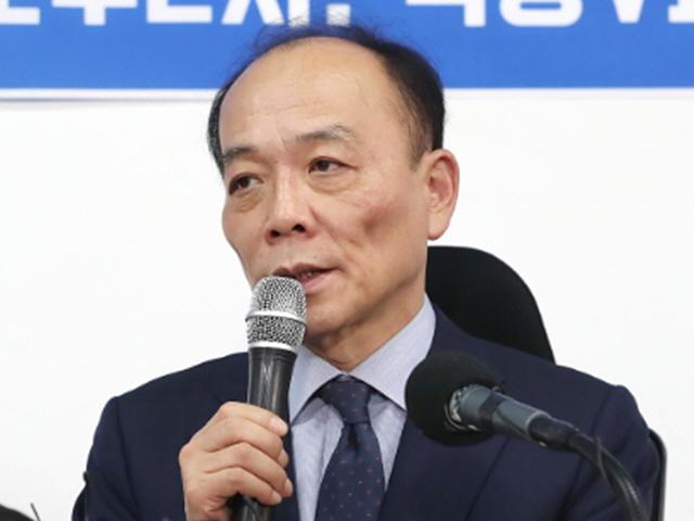 전원책 "한국당 절반 물갈이해야…견디기 힘든 공격 받아"