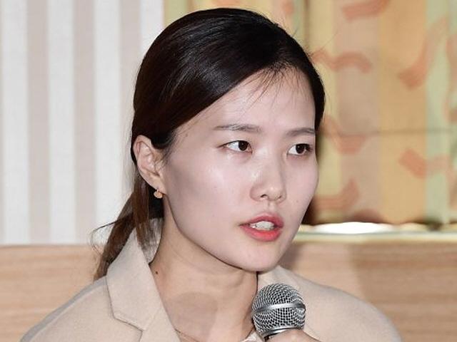 이유 있었던 김은정의 '감독 외면 먹방'…<strong>팀킴</strong> 폭로 이후 '끄덕끄덕'