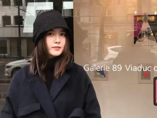 "수익금 <strong>전액</strong> <strong>기부</strong>"…구혜선, 프랑스 파리서 출품작 완판